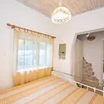Villa Argo, Feakia